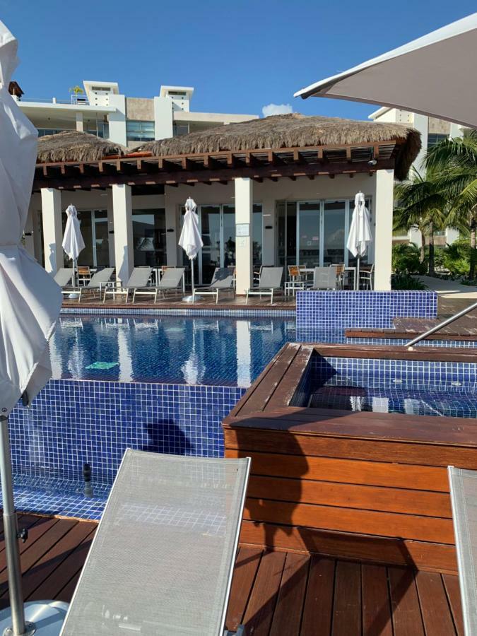 La Amada Condo With Marina View 칸쿤 외부 사진